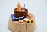 D075 Mini Bread Basket Food Miniature 1/12 Scale For Dollhouse Diorama Miniature Display